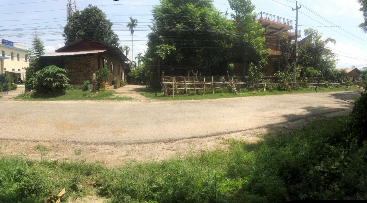 Tara Guesthouse - Sauraha,Chitwan Buitenkant foto