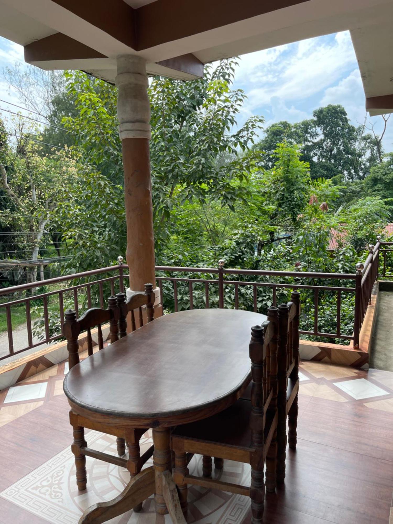Tara Guesthouse - Sauraha,Chitwan Buitenkant foto