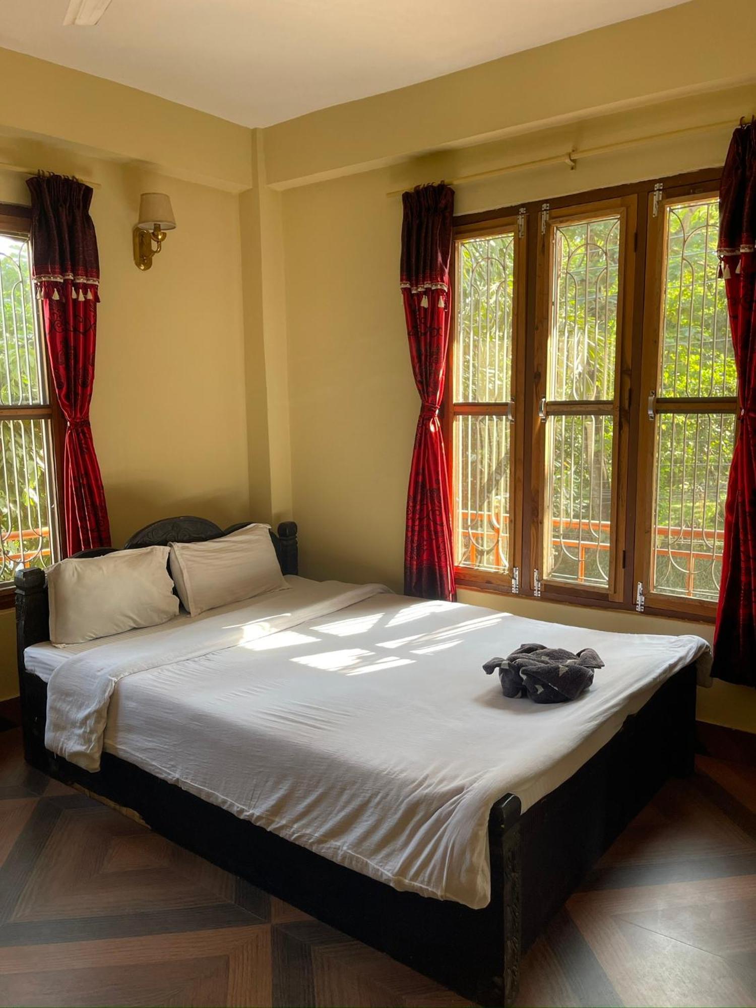 Tara Guesthouse - Sauraha,Chitwan Buitenkant foto